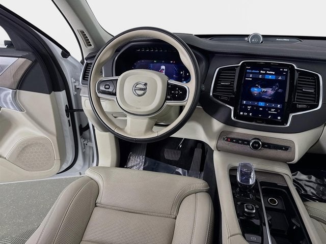 2024 Volvo XC90 Ultimate Bright Theme