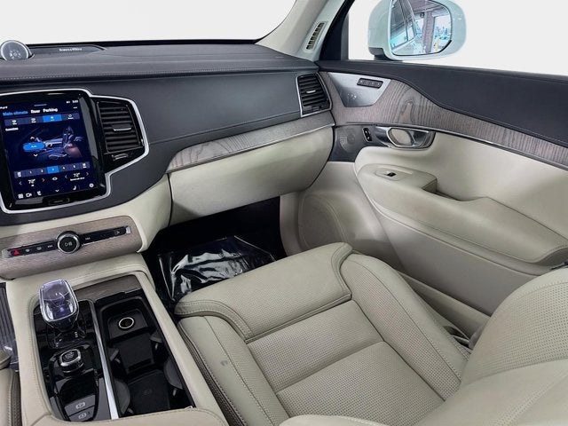 2024 Volvo XC90 Ultimate Bright Theme
