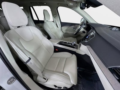 2024 Volvo XC90 Ultimate Bright Theme