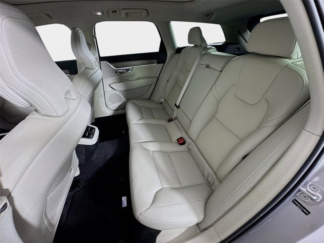 2025 Volvo V90 Cross Country Plus