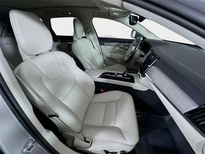 2025 Volvo V90 Cross Country Plus