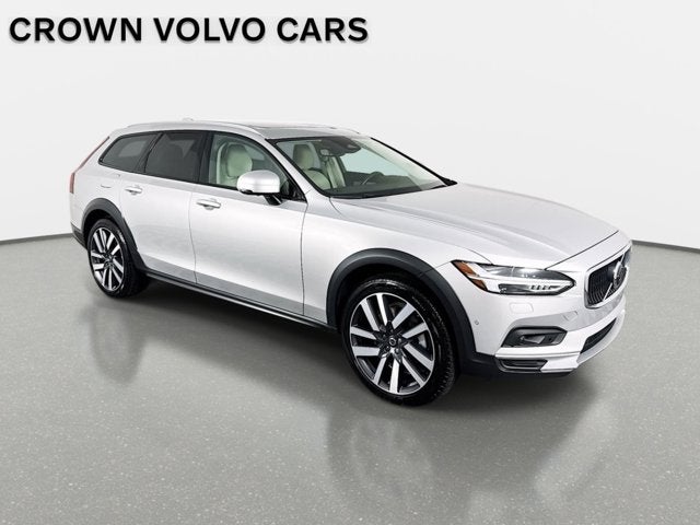 2025 Volvo V90 Cross Country Plus