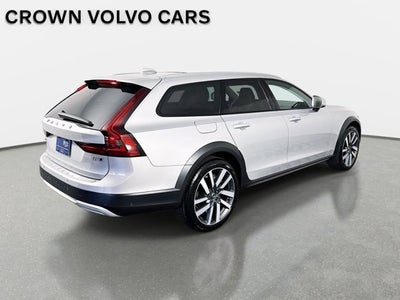 2025 Volvo V90 Cross Country Plus