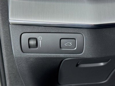 2022 Volvo XC90 Momentum