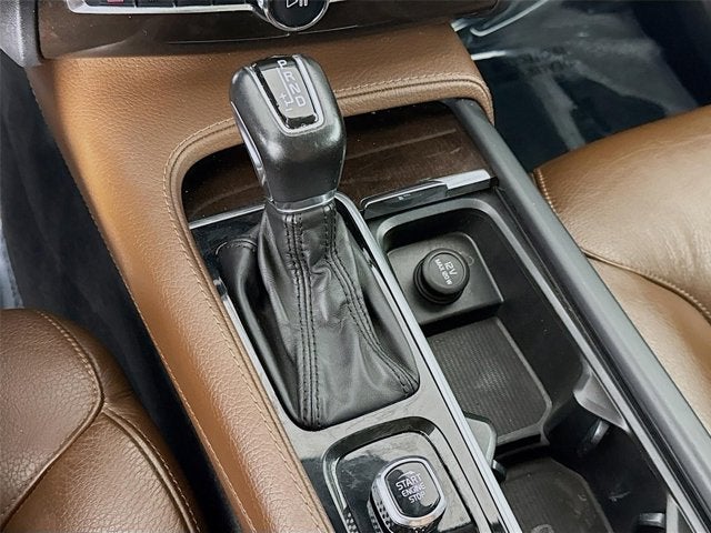 2019 Volvo XC90 Momentum
