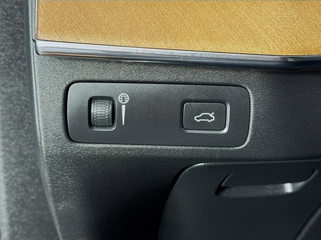 2022 Volvo XC90 Momentum