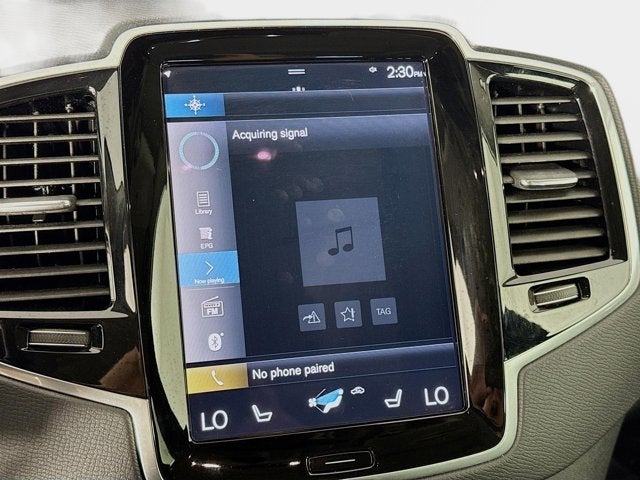 2022 Volvo XC90 Momentum