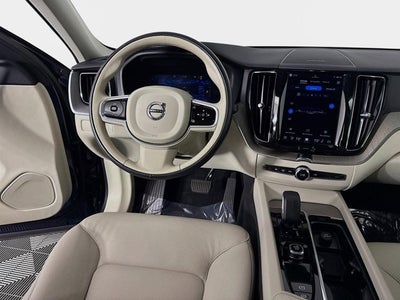 2023 Volvo XC60 Recharge Plug-In Hybrid Plus Bright Theme