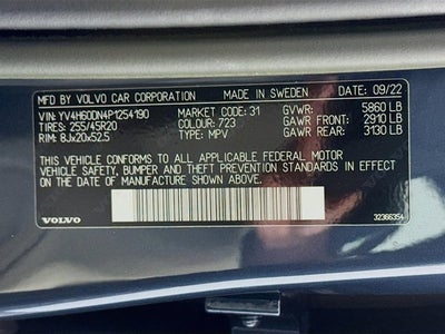 2023 Volvo XC60 Recharge Plug-In Hybrid Plus Bright Theme