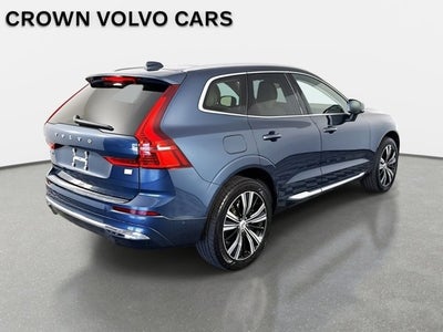 2023 Volvo XC60 Recharge Plug-In Hybrid Plus Bright Theme