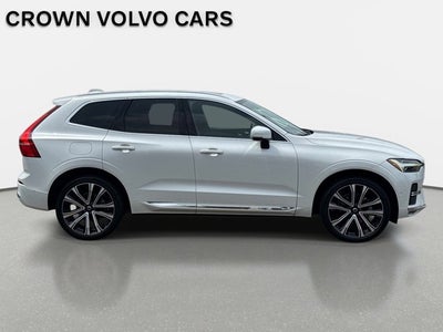 2023 Volvo XC60 Ultimate Bright Theme