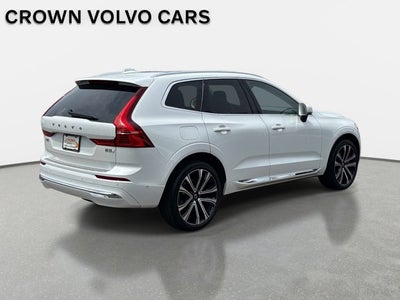 2023 Volvo XC60 Ultimate Bright Theme