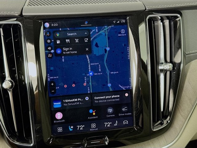 2023 Volvo XC60 Ultimate Bright Theme