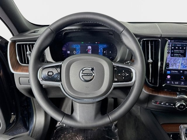 2023 Volvo XC60 Ultimate Bright Theme