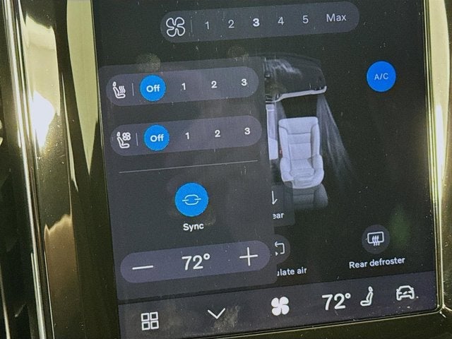 2023 Volvo XC60 Ultimate Bright Theme