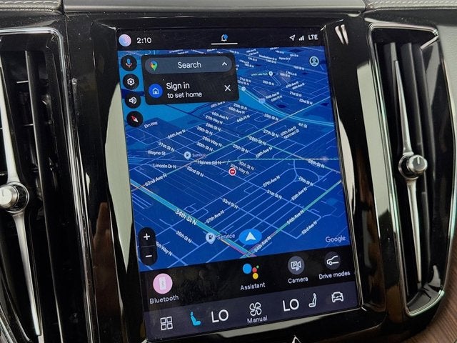 2023 Volvo XC60 Ultimate Dark Theme