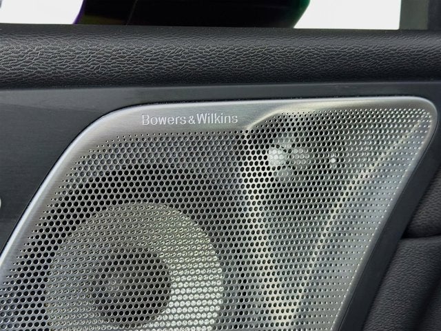 2023 Volvo XC60 Ultimate Dark Theme