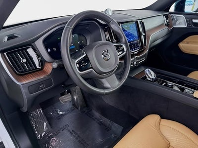 2023 Volvo XC60 Ultimate Dark Theme