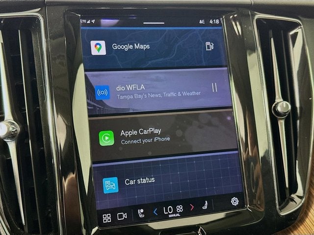 2023 Volvo XC60 Plus Dark Theme