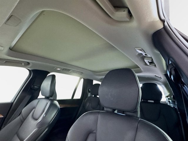 2023 Volvo XC90 Plus