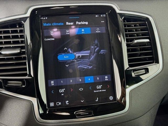 2023 Volvo XC90 Plus