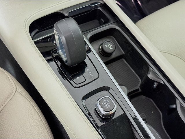 2023 Volvo XC90 Core