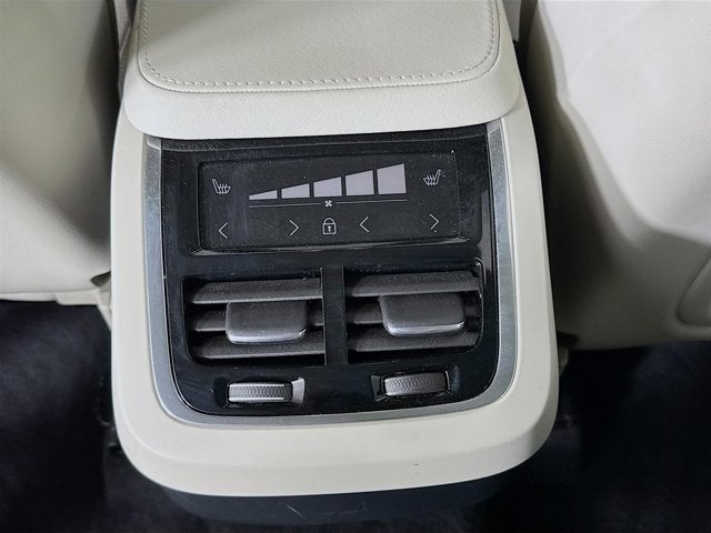 2023 Volvo XC90 Core