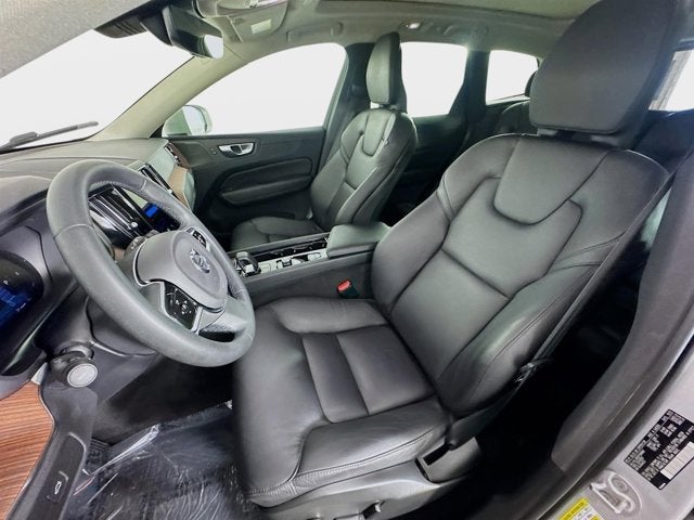 2023 Volvo XC60 Plus Bright Theme