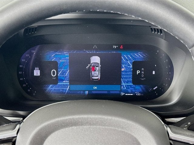 2023 Volvo XC60 Plus Bright Theme