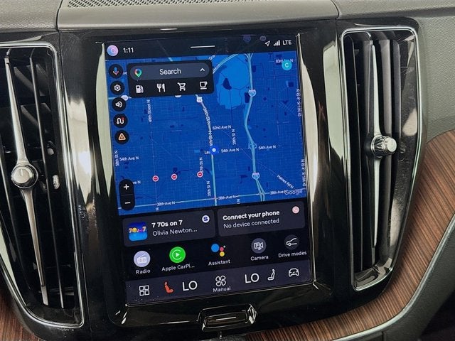2023 Volvo XC60 Plus Bright Theme