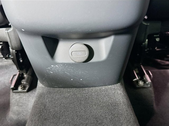 2023 Volvo XC60 Plus Bright Theme