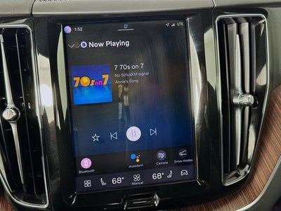 2023 Volvo XC60 Plus Bright Theme