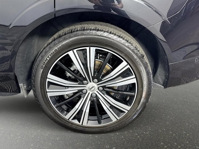 2023 Volvo XC60 Plus Bright Theme
