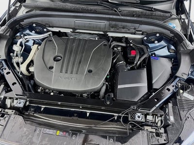 2024 Volvo XC60 Plus Dark Theme