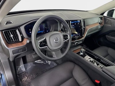 2024 Volvo XC60 Plus Dark Theme