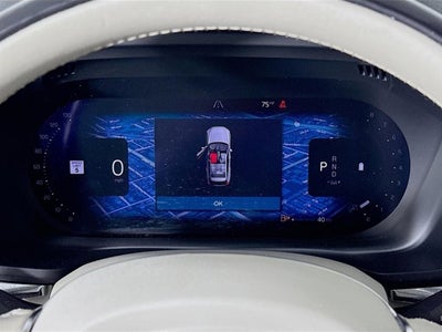 2023 Volvo XC60 Plus Dark Theme