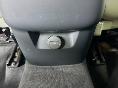 2023 Volvo XC60 Plus Dark Theme