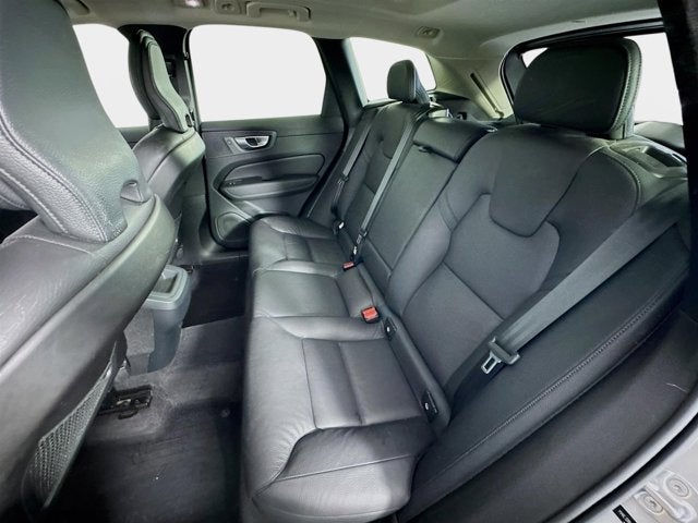 2024 Volvo XC60 Plus Dark Theme