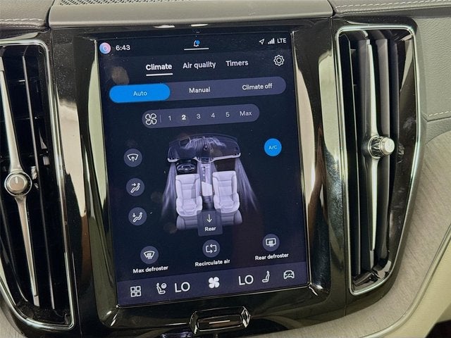 2024 Volvo XC60 Ultimate Dark Theme