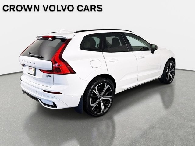 2024 Volvo XC60 Ultimate Dark Theme