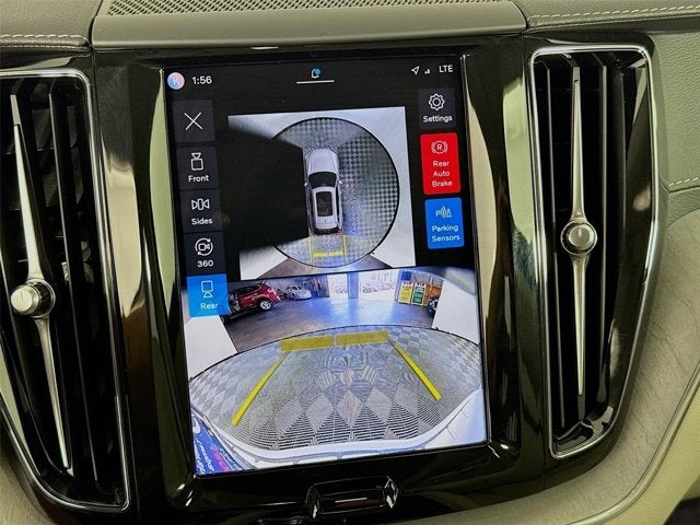 2024 Volvo XC60 Ultimate Dark Theme