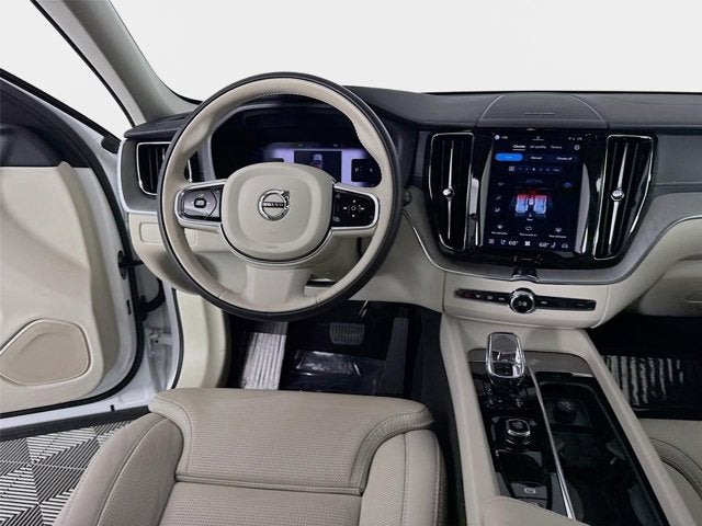 2024 Volvo XC60 Ultimate Dark Theme