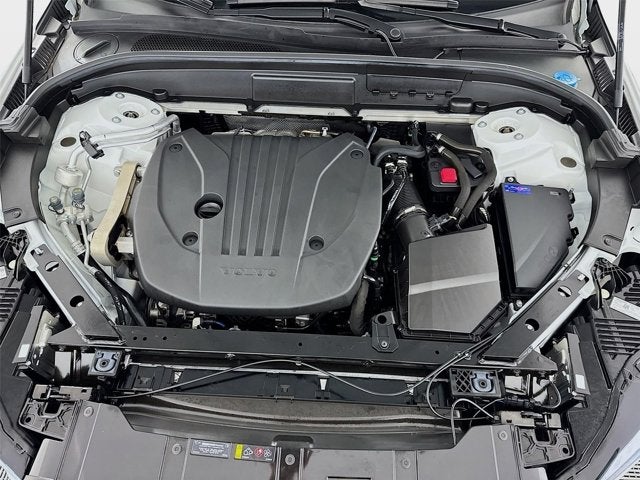 2024 Volvo XC60 Ultimate Dark Theme