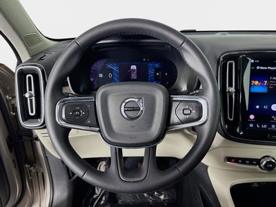 2023 Volvo XC40 Plus Bright Theme