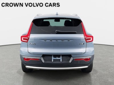 2023 Volvo XC40 Plus Bright Theme
