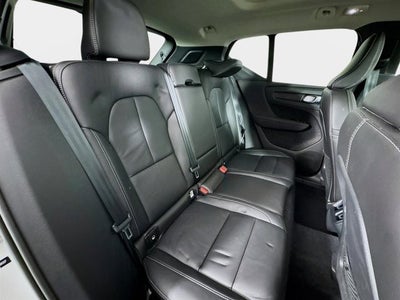 2023 Volvo XC40 Plus Bright Theme