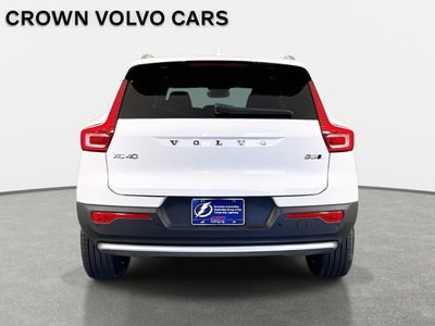 2023 Volvo XC40 Plus Bright Theme