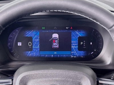 2023 Volvo XC40 Plus Bright Theme
