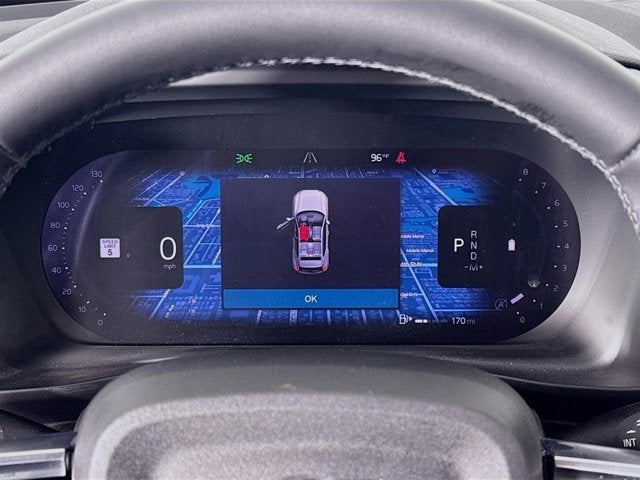 2023 Volvo XC40 Plus Bright Theme