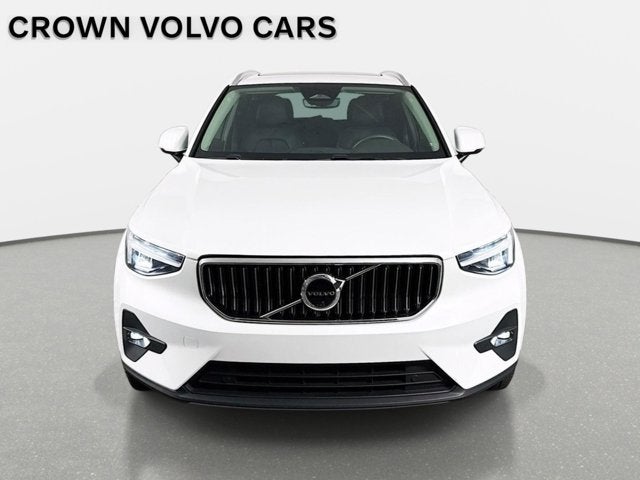 2023 Volvo XC40 Plus Bright Theme